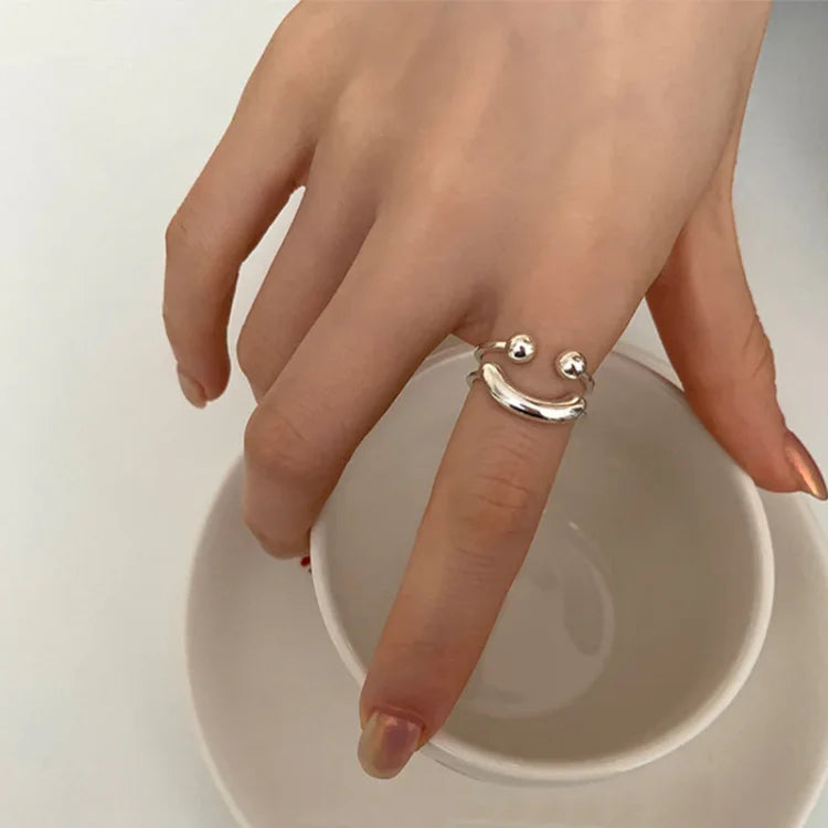 Smiley Verstellbarer Ring – Mila