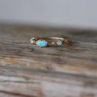 "Liebe und Aufrichtigkeit" - Opal Vintage-Ring - Isabella