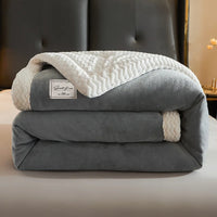 Luxe Winter Fleece Decke - CozyCuddle