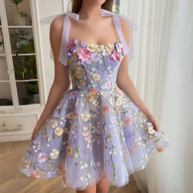 Tüll Cocktailkleid mit Blumenapplikationen - Rosalie