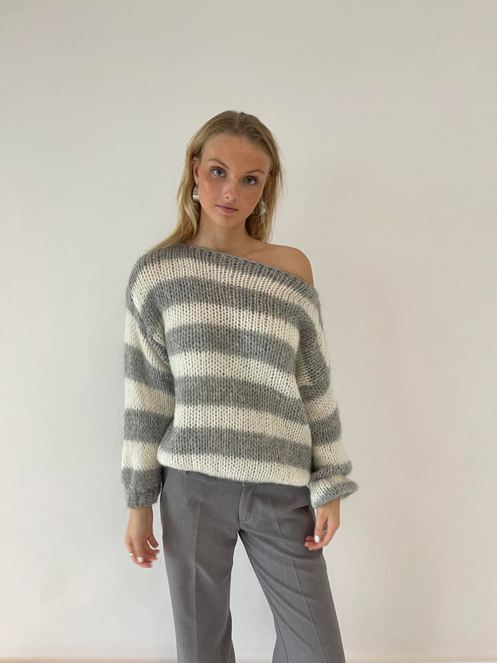 Trendy Gestrickter Damenpullover - Aurelia