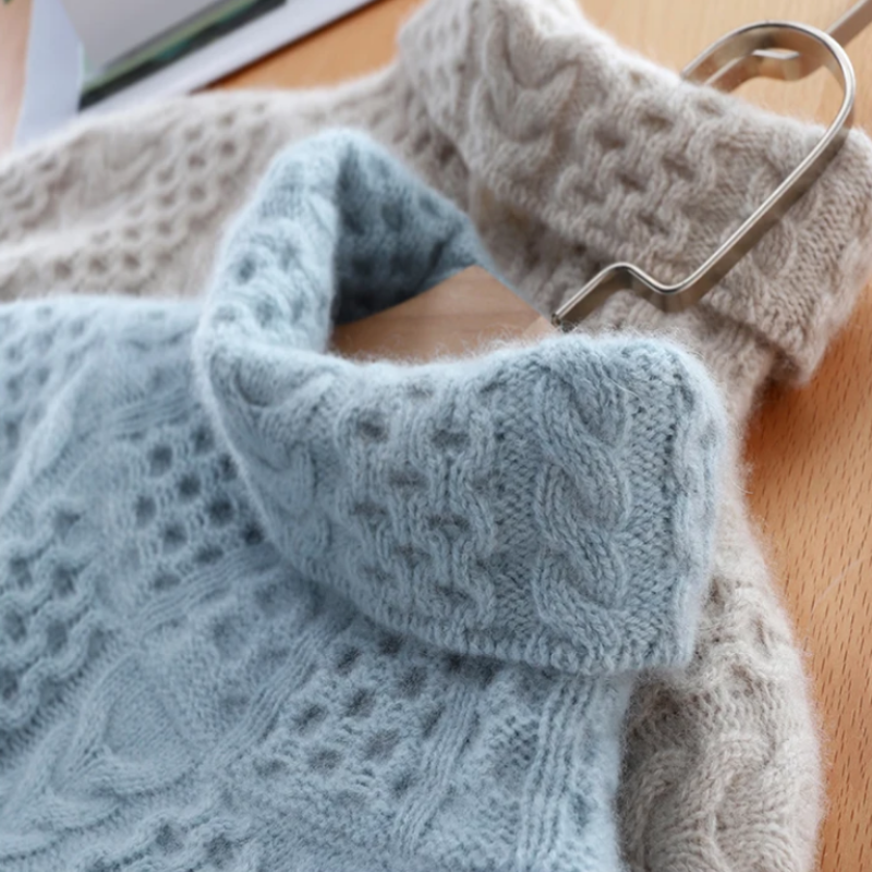 Luxuriöser Kaschmir-Rollkragenpullover mit Karomuster – Celeste