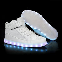 Trendige LED-Sneakers mit wiederaufladbarer Beleuchtung – LumaBoost