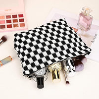 Must-Have Karierte Make-up Tasche Set