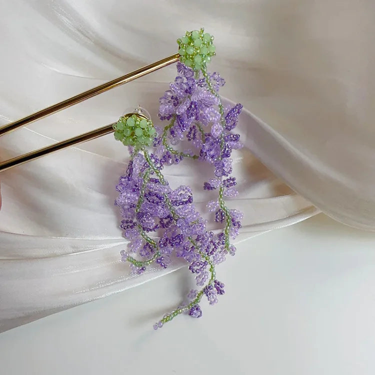 Wisteria Quasten-Ohrringe mit Waldthema – Aurelia