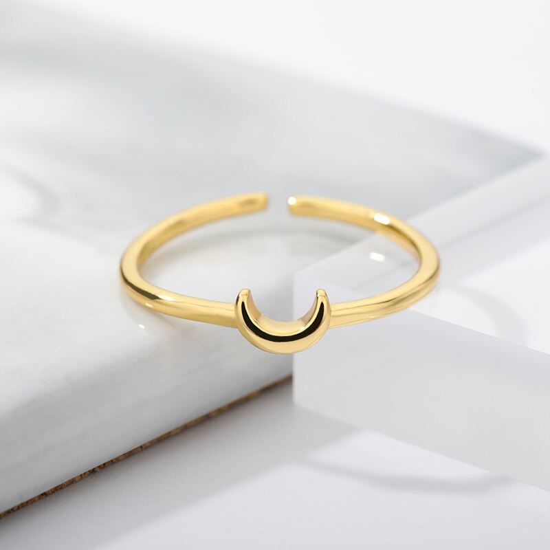 Minimalistischer Halbmond Ring - Nova