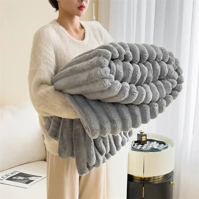 Weiche Plüsch-Maxi-Decke - LuxuraWrap