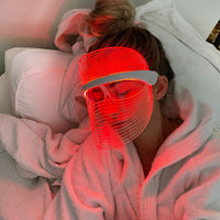 Gesichtsmaske mit LED-Lichttherapie - LumiGlow