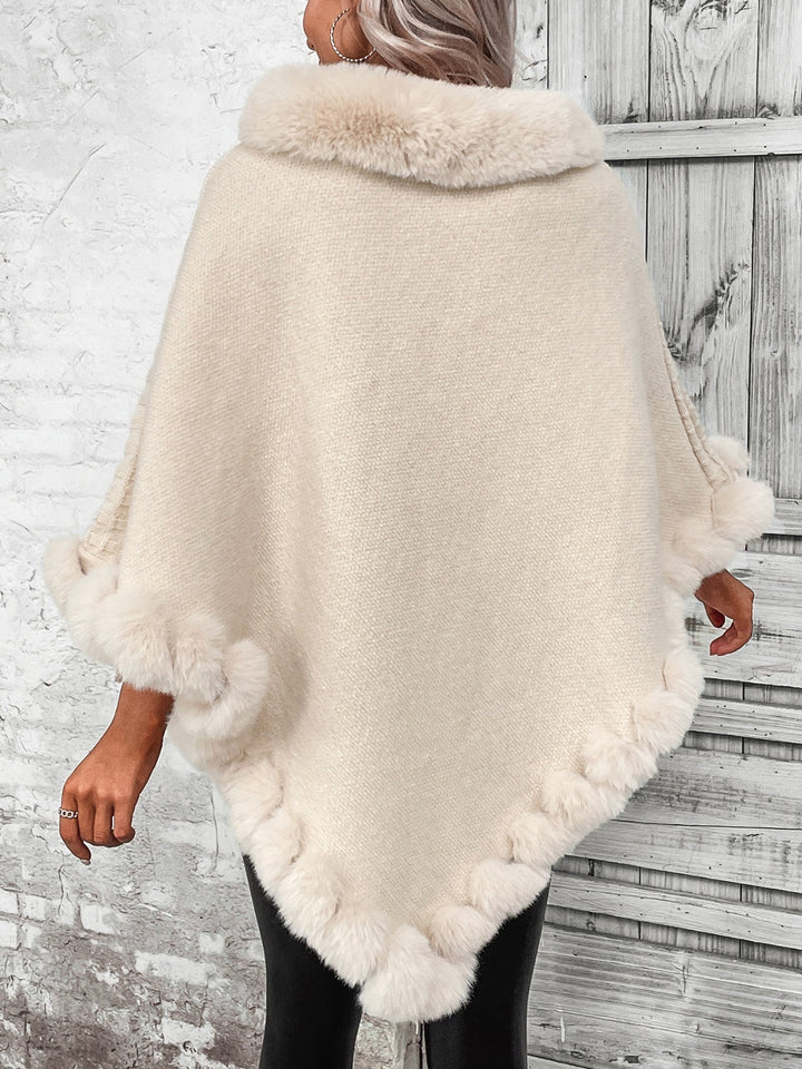 Komfortabler Damen Winter Poncho – Aurora