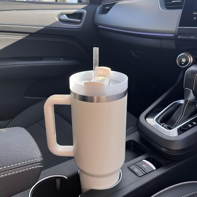 Vakuumisolierter Becher mit Deckel und Strohhalm – ThermoTumbler