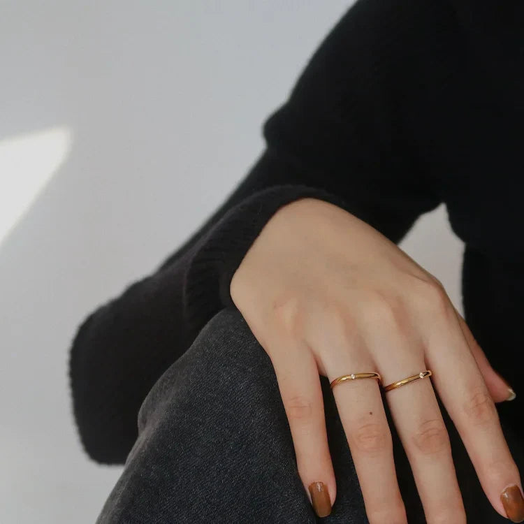 Minimalistischer Zirkonia-Ring – Leona