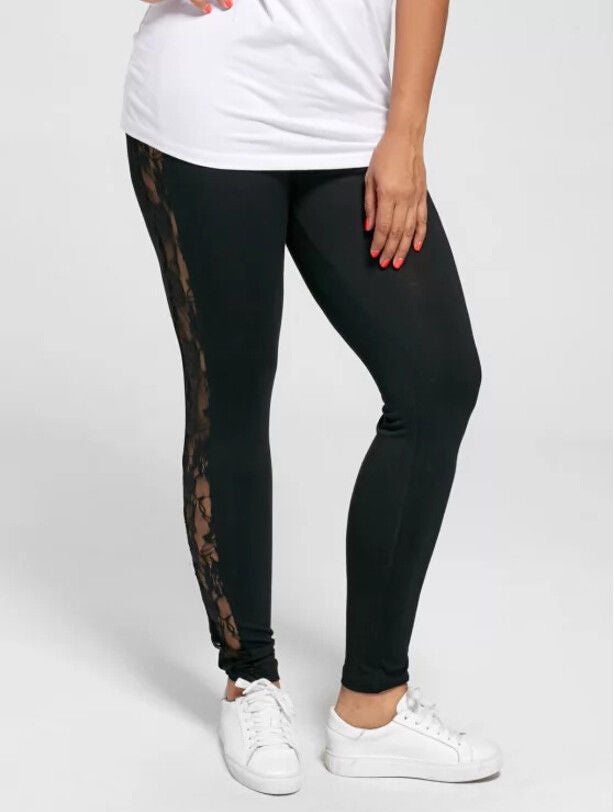 Plus Size Fitness-Leggings mit Spitzeneinsatz