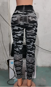 Plus Size Curve Embrace Camo-Leggings