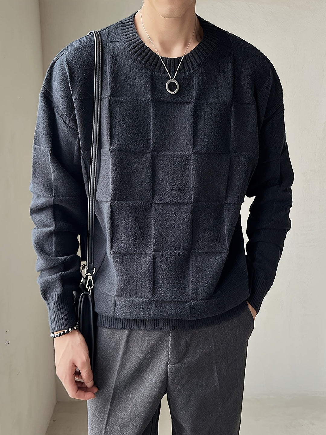 Strick-Sweater mit Rundhalsausschnitt und Stretch – Caleb