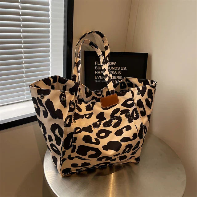 Oversized Canvas Schultertasche mit Leopardenmuster - Lila