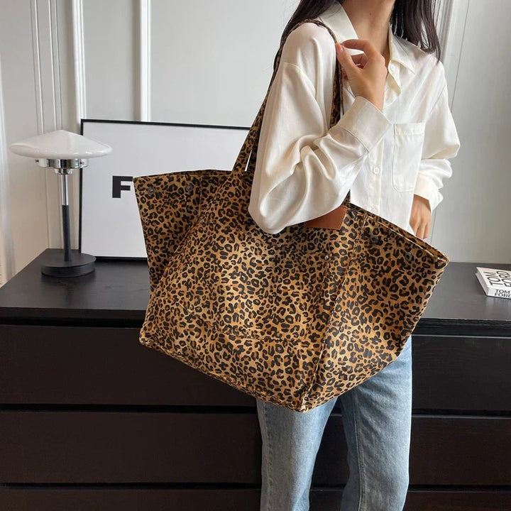 Oversized Canvas Schultertasche mit Leopardenmuster - Lila