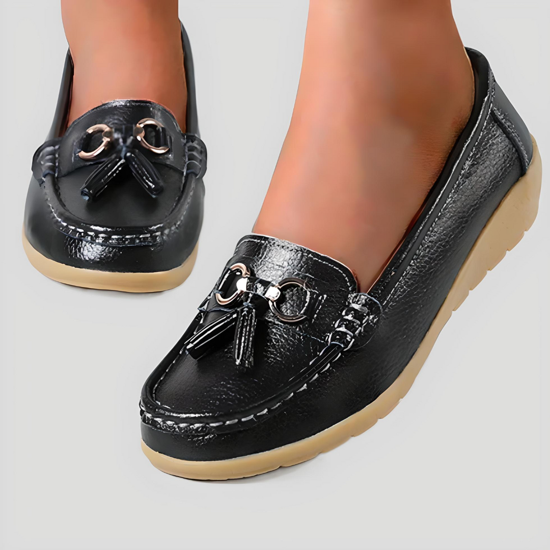 Hannah - Lässiger Slip On Schuh mit Banddesign in der Mitte