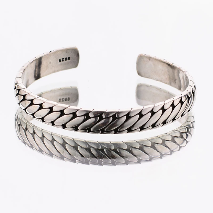 Einzigartiges Urbane-Silberarmband